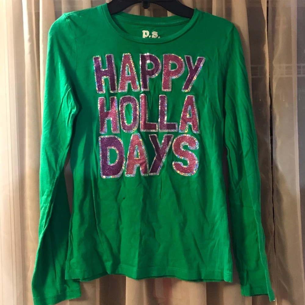 Used girls long sleeve “Happy Holiday Holidays”